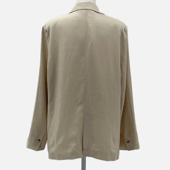 ASTR Ayra Linen Blend Button Front Blazer in Ecru - NWOT - Size Large - Picture 5 of 8